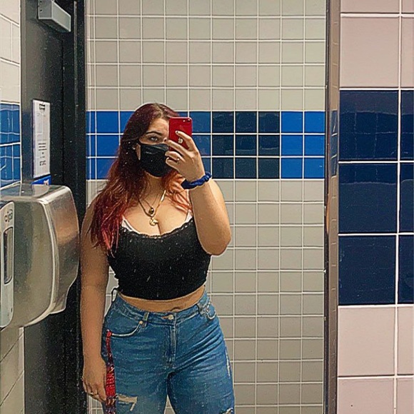 Meet your Posher, C - Picture 1 of 1